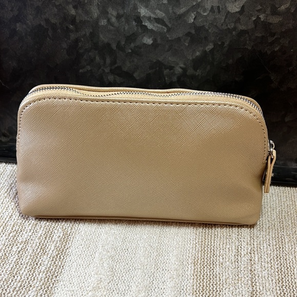 Brics Saffiano Crosshatch Leather Travel Toiletry Makeup Zip Top Bag Pouch Gold - Picture 2 of 7